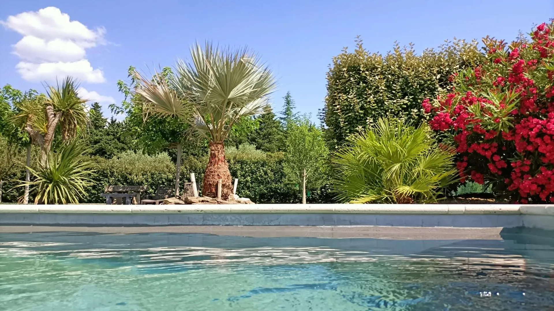 Le Fare Tchanque Alpilles Luberon Parking Gratuit Sur Place Cavaillon France