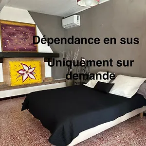  Appartamento Location 1 Et Dependance En Supplement Infos Importantes Dans Un Mas Provencal Au Coeur Du Luberon